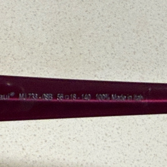 MAUI JIM Stylish Purple Sunglasses